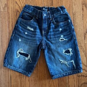 🎉Children’s Place- Distressed Denim Shorts Size 7🎉